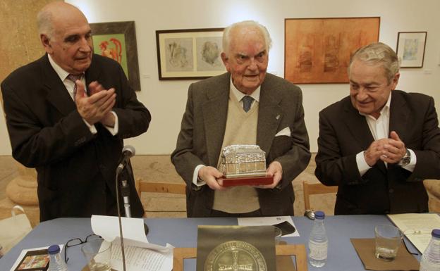 Fallece Santos Muñoz, una emblemática figura de Oviedo