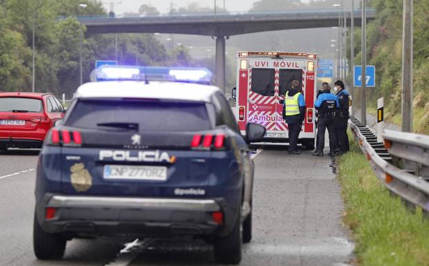 Un accidente en la autopista 'Y' provoca tres kilómetros de retenciones