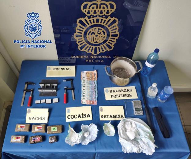 Detenido un vecino de El Llano que «cocinaba» ketamina en casa para su venta