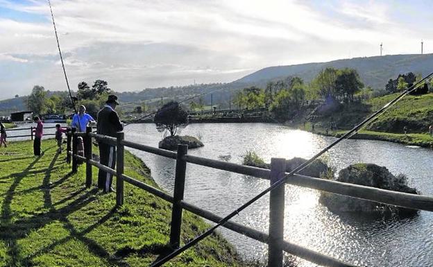 Empresas y asociaciones de Tineo ofrecen experiencias para «un verano diferente»