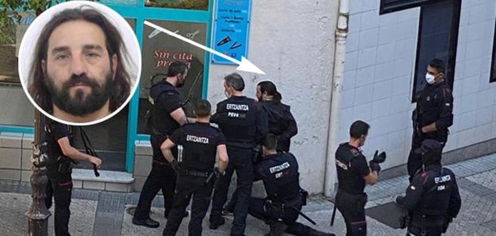 Detenido el presunto asesino de Pilar cuando pretendía cambiar su imagen en una peluquería - Vimarsana News