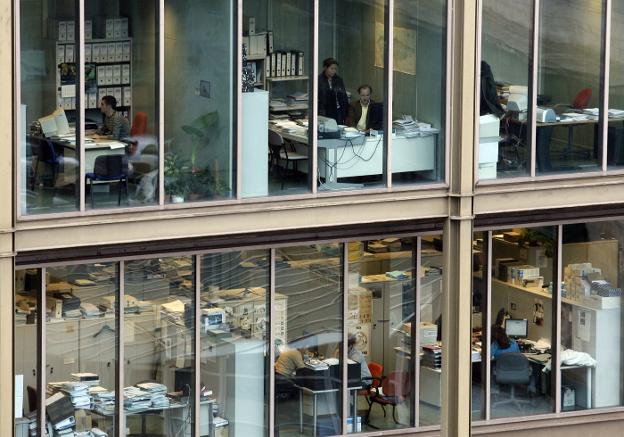 El Principado aprobará una ley para poder pagar un plus a sus funcionarios más productivos