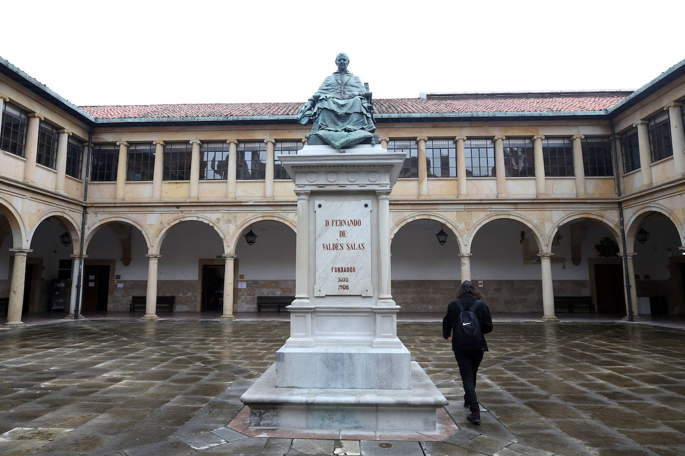 Principado y Universidad acuerdan formar a más sanitarios ante la falta de profesionales