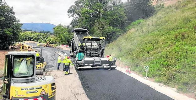 El 'bypass' de Salas abre al tráfico tras sesenta días de obras