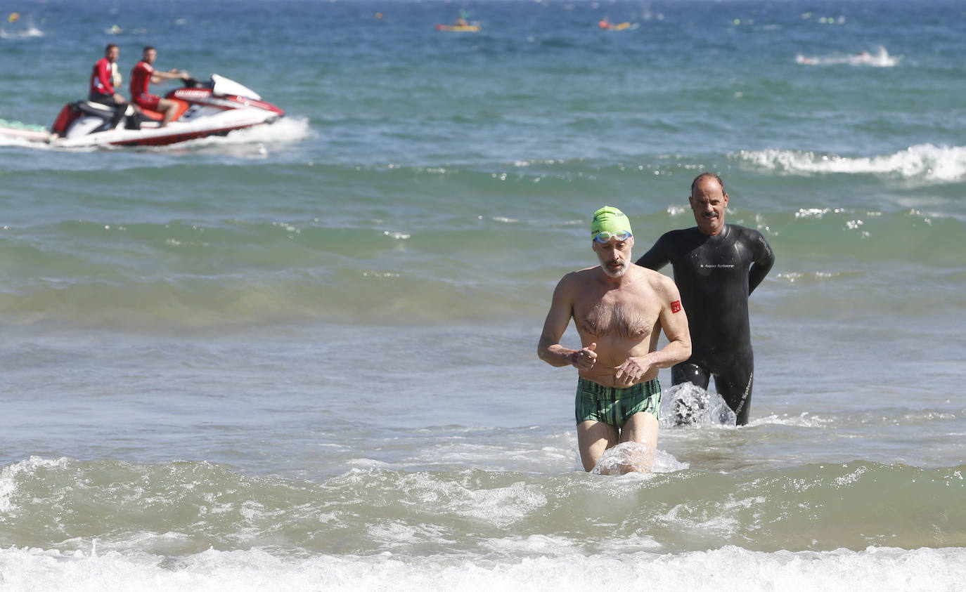 Más de un centenar de corredores de la playa de Peñarrubia a San Lorenzo