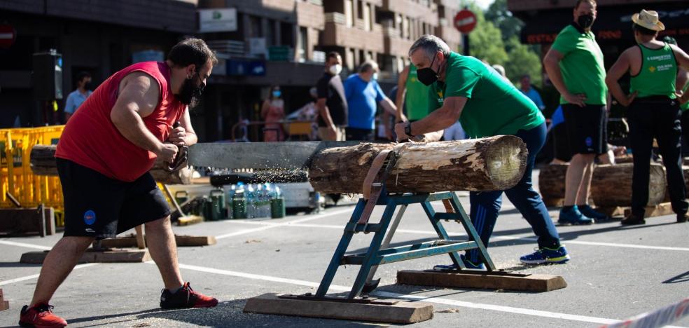 Diversión para todas las edades en el sábado del Carmín de la Pola - Vimarsana News