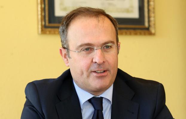 Los juristas ven necesario «hilar muy fino» para que el pacto de los interinos sea legal