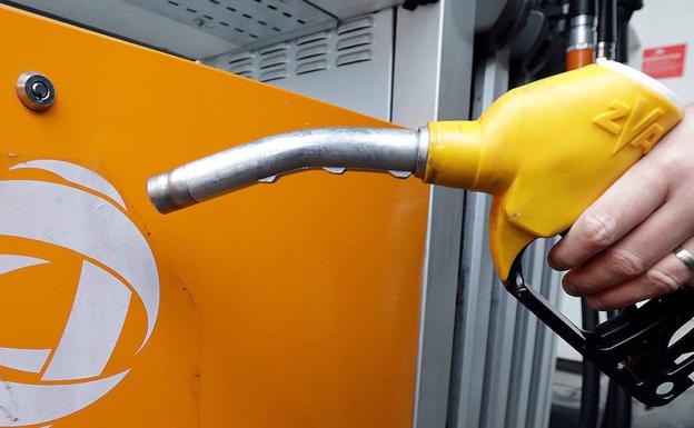 Detenido un hombre tras sustraer dinero en una gasolinera de Gijón