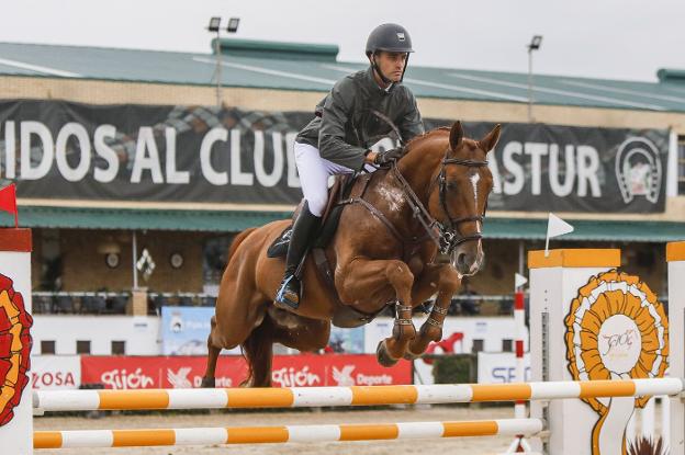 Entrecanales asombra en el Chas