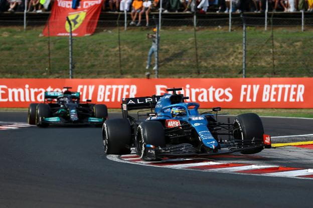 Alonso y Hamilton viven un duelo de leyenda