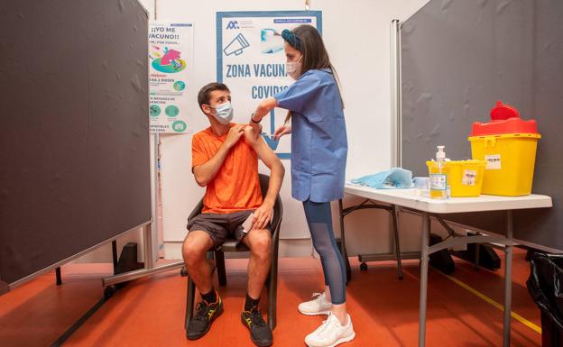 Asturias es una de las tres comunidades que ponen todas las vacunas recibidas