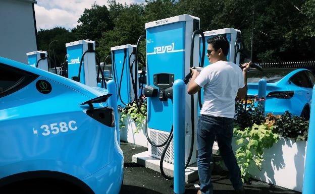 Mantener un coche eléctrico es más caro que un térmico durante el primer año