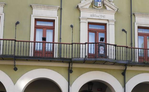 Langreo abre una nueva línea de ayudas a hostelería y comercio por 226.000 euros