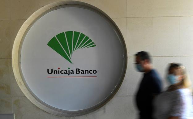 La CNMC adjudica un contrato a Unicaja Banco por 545.500 euros