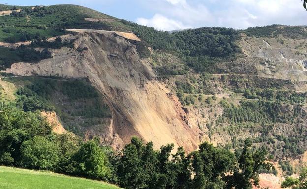 La directora de Minas cree necesario un nuevo proyecto para el talud del 'argayu' de la mina de Belmonte