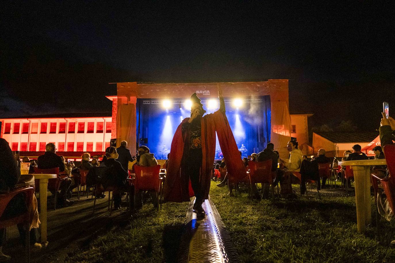 Los concejos adaptan sus fiestas, con misas sin procesiones y aforo limitado en conciertos