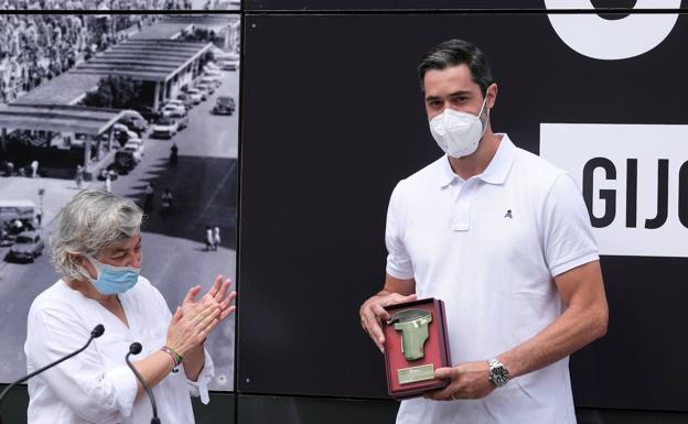 Vídeo | Raúl Entrerríos: «Se acaba esta parte del camino y la siguiente irá muy vinculada a Gijón»