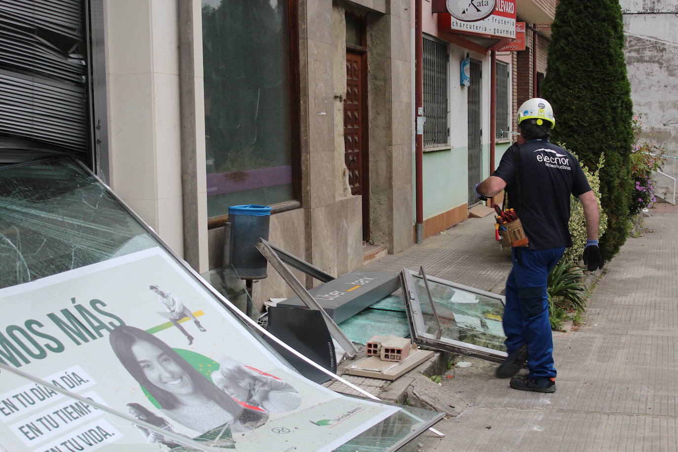 Revientan el banco de Villamayor para robar