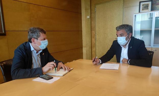 El alcalde de Tineo explota por el desvío por la vieja N-634 y pide mediación regional