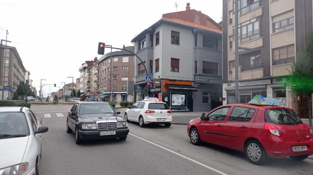 El carril-bici de la avenida de Oviedo en Lugones conectará la AS-II con la estación de tren