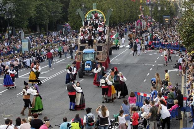 La SOF suspende por segundo año el desfile del Día de América en Asturias