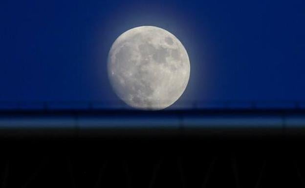 Luna llena azul: qué es y cómo ver hoy un fenómeno que ocurre cada dos años y medio