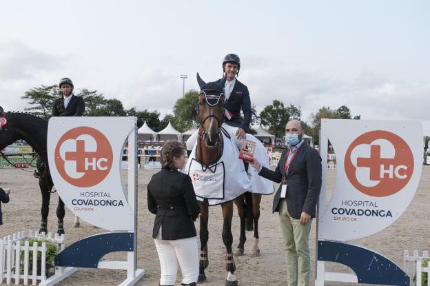 González de Zárate recupera el cetro