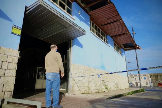 «Si no se arregla la cubierta ya, este invierno habrá que cerrar la rula de Lastres»