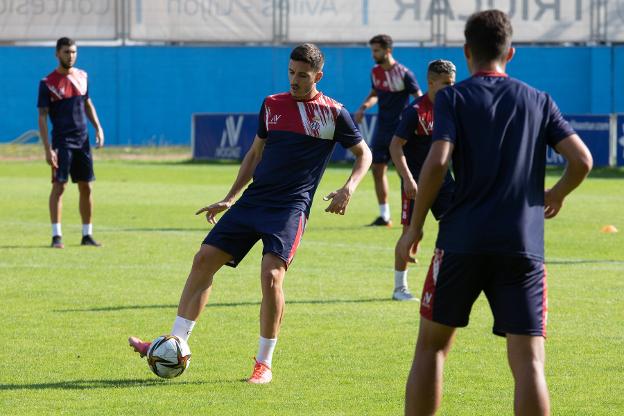 Avilés y Marino se juegan el pase a las semifinales de Copa Federación