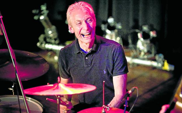 El adiós de Charlie Watts golpea al rock