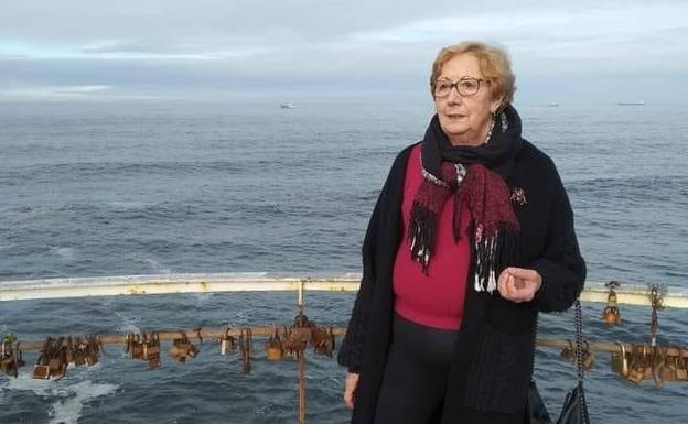 Fallece una bañista en la piscina de San Esteban por causas naturales