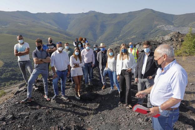 Ibias plantea recuperar el teleférico y crear una zona turística en Tormaleo