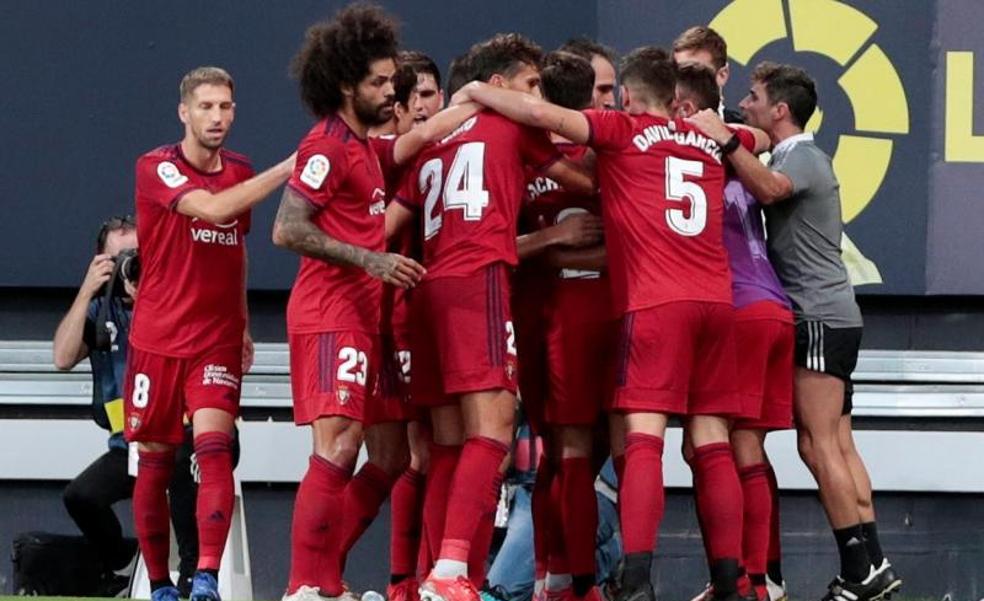 Vídeo: Osasuna se lleva la victoria en el descuento ante el Cádiz