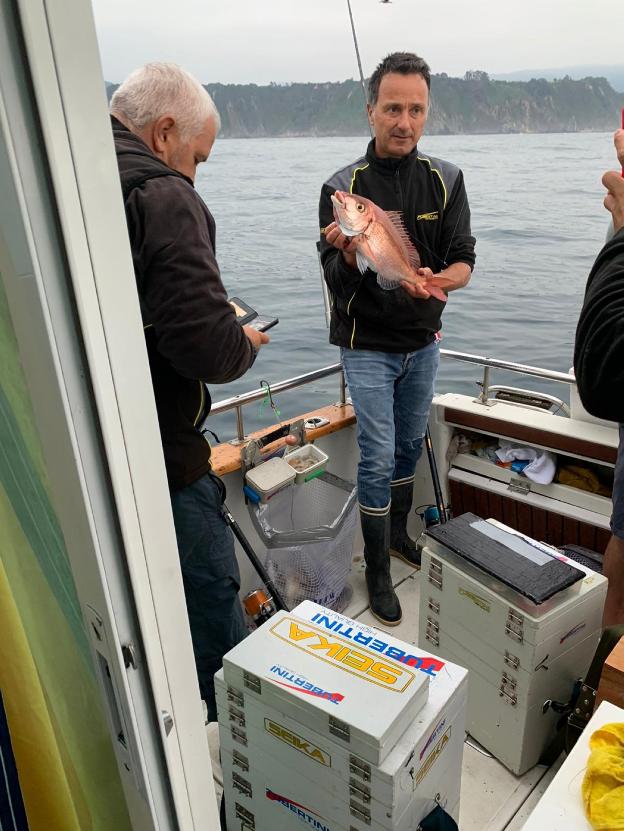 El campeonato del mundo de pesca presenta hoy a sus equipos