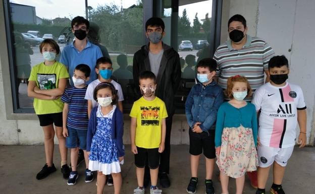 Ajedrez | El gran maestro Gukésh visita Gijón