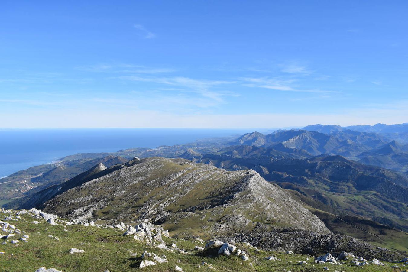 Grandes paisajes de mar y montaña en Asturias