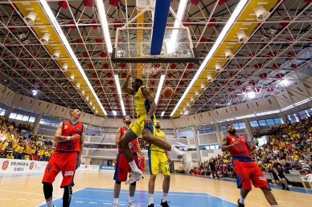 El Círculo, el Unicaja Banco Oviedo y el Sibiu disputarán un triangular en Gijón