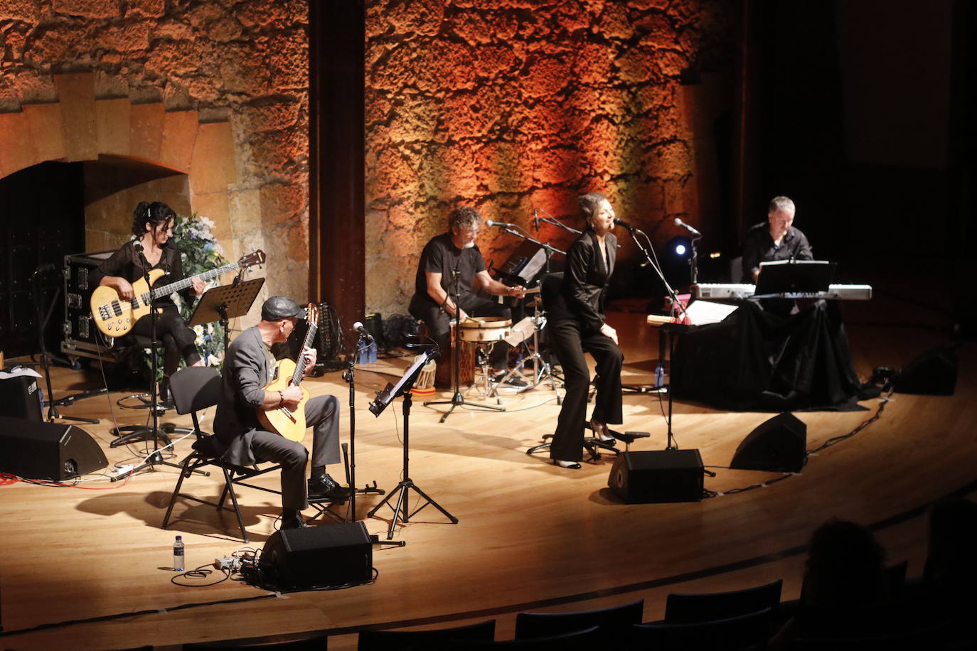 Marcela Ferrari, entre guitarras, versos y milongas