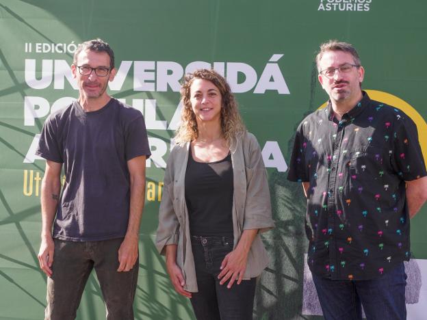 Podemos lleva al Llar la segunda edición de la Universidad Popular Asturiana