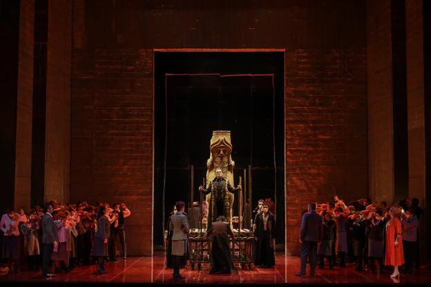 La vigencia de un 'Nabucco' colosal