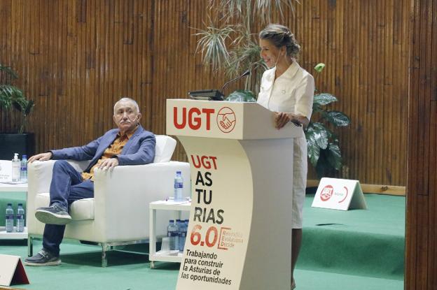 Yolanda Díaz defiende una reforma laboral en profundidad y dejar de «hacer remiendos»