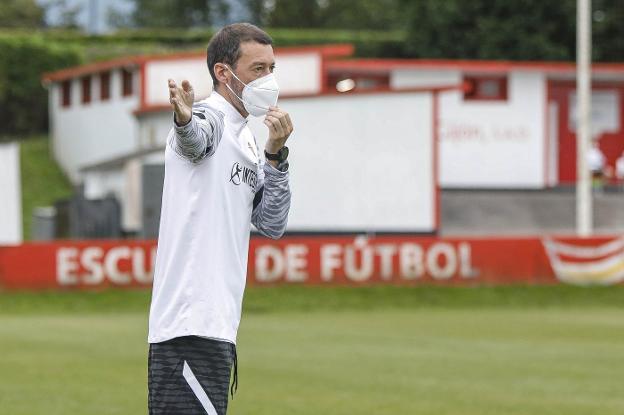 400 aficionados podrán alentar desde la grada al Sporting B en su estreno en Mareo