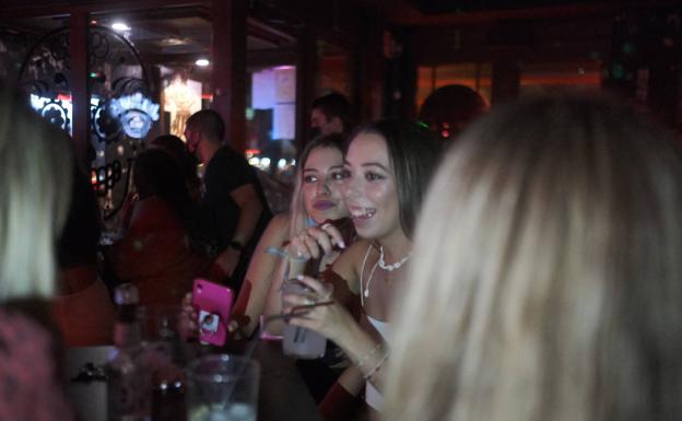 El Principado ampliará los aforos en hostelería y recintos deportivos y culturales