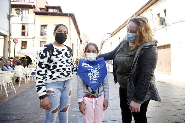 Un pañuelo «muy carbayón» para celebrar las fiestas de San Mateo