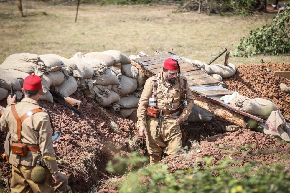 Grullos revive la Guerra Civil