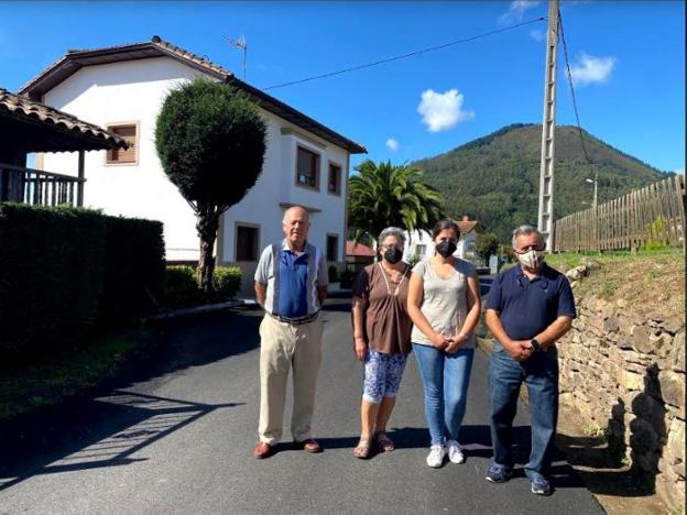 «La carretera quedó deshecha. Pasaban mil coches al día por el medio del pueblo»