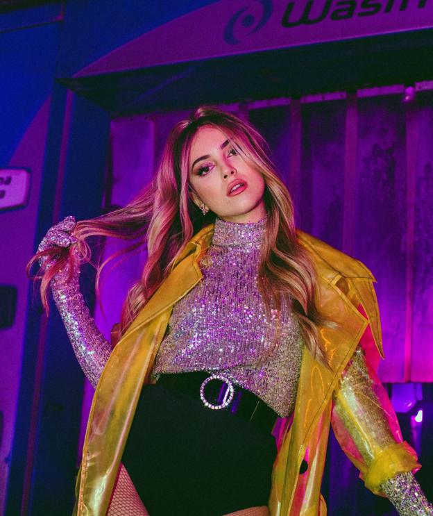 La gira ítalo-española de Ana Mena hace parada en Oviedo