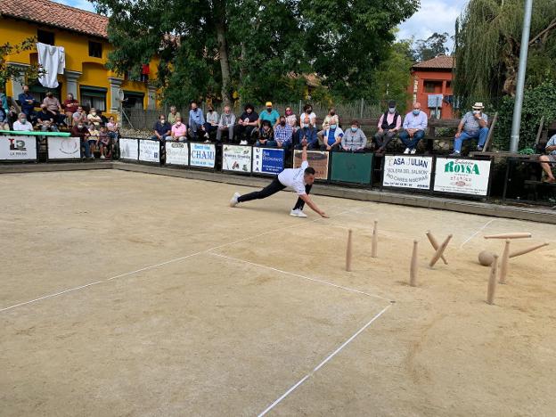 Panes alcanza las 118 ediciones de su concurso de bolos con victoria de Víctor González