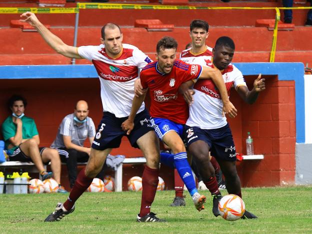El Industrial empata ante el Praviano (0-0)