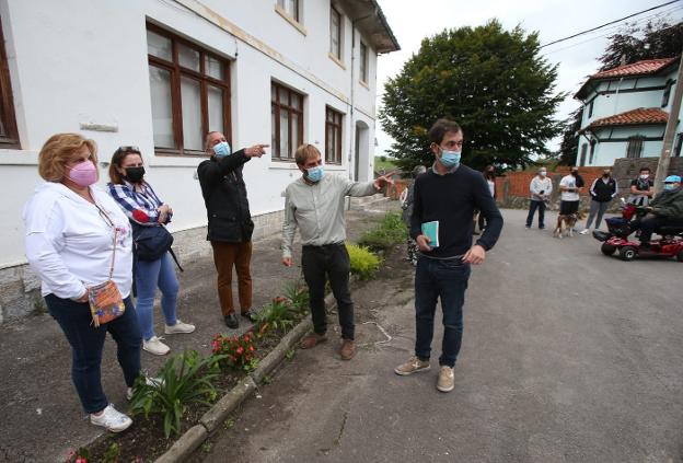 «Un día caerá alguien al río», advierten los vecinos sobre la carretera de La Borbolla